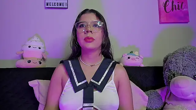 ViolettM online show from 03/25/26, 05:19