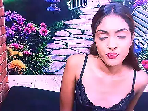 Snapshot of IndianPretty14u2Luv chatting on 02/19/26, 09:11 IndianPretty14u2Luv online show from 02/19/26, 09:11