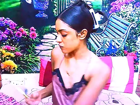 IndianPretty14u2Luv online show from 04/14/26, 06:25