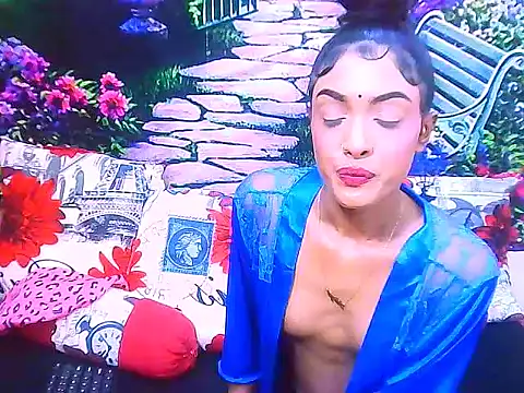 Snapshot of IndianPretty14u2Luv chatting on 06/01/26, 06:15 IndianPretty14u2Luv online show from 06/01/26, 06:15