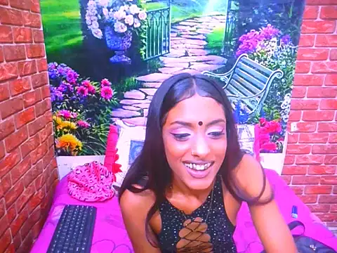 Snapshot of IndianPretty14u2Luv chatting on 06/12/26, 03:33 IndianPretty14u2Luv online show from 06/12/26, 03:33