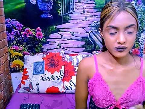 IndianPretty14u2Luv online show from 07/14/26, 05:34