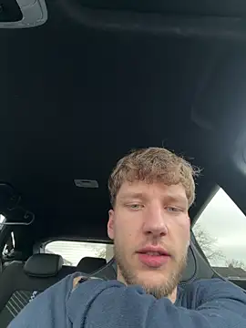 Snapshot of YoungSkinnyBoy20 chatting on 02/09/26, 12:53 YoungSkinnyBoy20 online show from 02/09/26, 12:53