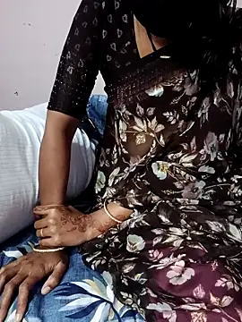 Snapshot of desicpl26 chatting on 02/03/26, 10:31 desicpl26 online show from 02/03/26, 10:31