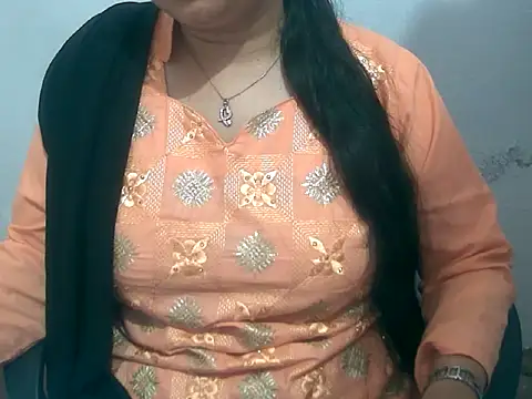 Cute Aliyaa online show from 03/06/26, 08:22