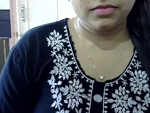 Cute Aliyaa online show from 04/05/26, 08:55