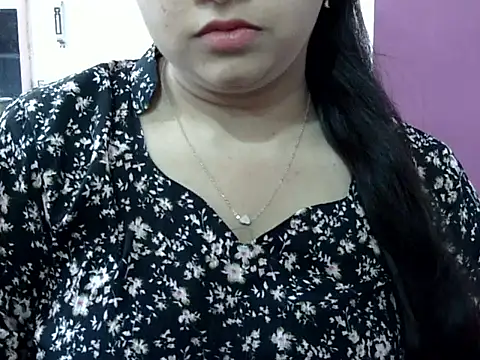 Cute Aliyaa online show from 04/16/26, 11:44