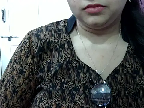 Cute Aliyaa online show from 04/23/26, 02:30