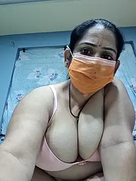 diyam4002 online show from 02/20/26, 09:32