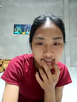 Hoa-tuylip online show from 04/22/26, 01:34