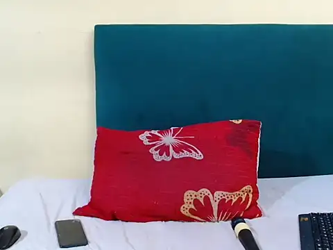 FreakyMelanin18 online show from 02/17/26, 10:45