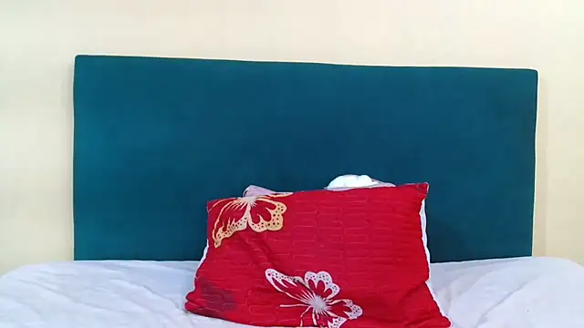 FreakyMelanin18 online show from 04/11/26, 11:42