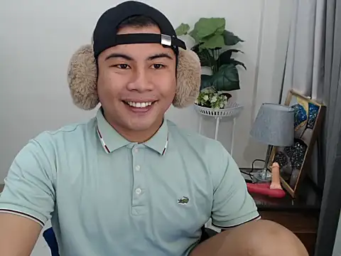 Snapshot of beraldick chatting on 02/19/26, 02:18 beraldick online show from 02/19/26, 02:18