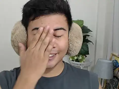 Snapshot of beraldick chatting on 02/25/26, 10:25 beraldick online show from 02/25/26, 10:25