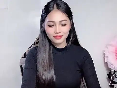 Thuy79 online show from 02/15/26, 02:58