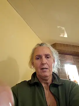 lukerya online show from 10/26/25, 04:35