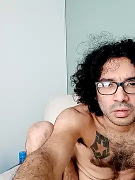 Snapshot of Batou1683 chatting on 02/21/26, 10:16 Batou1683 online show from 02/21/26, 10:16