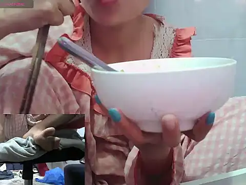 Snapshot of song_ngan chatting on 02/27/26, 01:49 song ngan online show from 02/27/26, 01:49