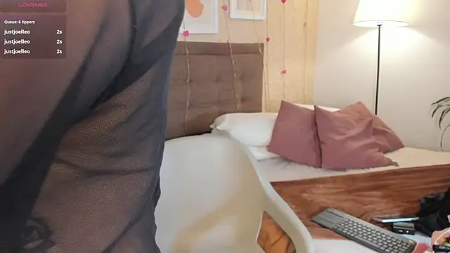 Snapshot of SalomeStorm_ chatting on 02/10/26, 01:59 SalomeStorm online show from 02/10/26, 01:59