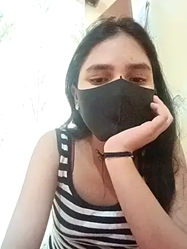 Snapshot of Mahira-- chatting on 06/05/26, 04:30 Mahira-- online show from 06/05/26, 04:30