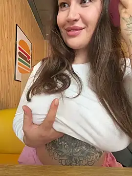 TattooGirlAlia online show from 11/13/25, 07:18