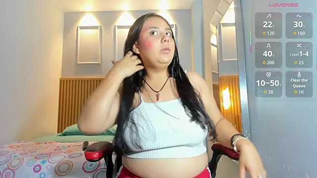 Snapshot of BONNIE_CH1 chatting on 02/18/26, 12:34 BONNIE CH1 online show from 02/18/26, 12:34