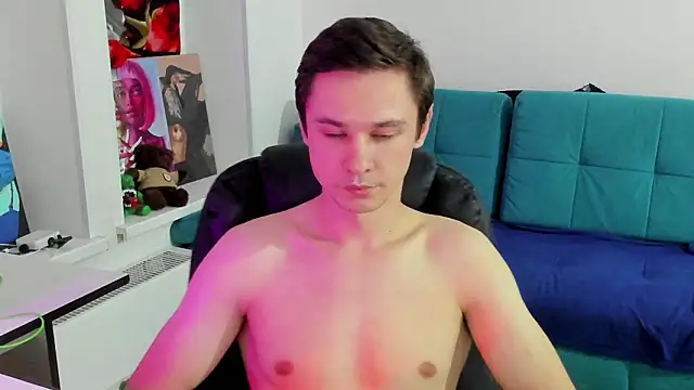 Snapshot of Alexmansuper chatting on 02/25/26, 12:20 Alexmansuper online show from 02/25/26, 12:20