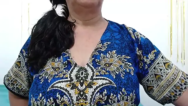 ElizabethMiler online show from 02/18/26, 02:40