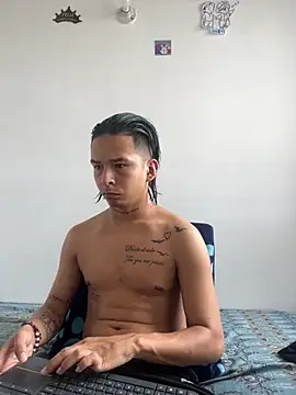 bliinkii and luka  online show from 04/21/26, 08:44