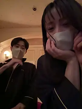 Snapshot of Sun_to_Moon01010 chatting on 03/20/26, 12:10 Sun to Moon01010 online show from 03/20/26, 12:10