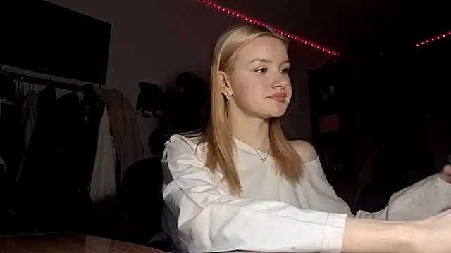 ChongTreece online show from 02/15/26, 06:10