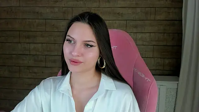 AliceVersal online show from 04/07/26, 04:24