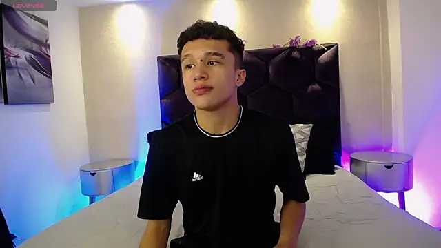 Dominik Souza online show from 03/24/26, 06:57