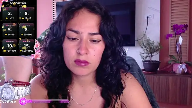 Snapshot of Iris_colette chatting on 04/21/26, 09:17 Iris colette online show from 04/21/26, 09:17