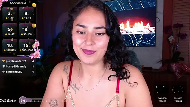 Snapshot of Iris_colette chatting on 05/16/26, 12:07 Iris colette online show from 05/16/26, 12:07
