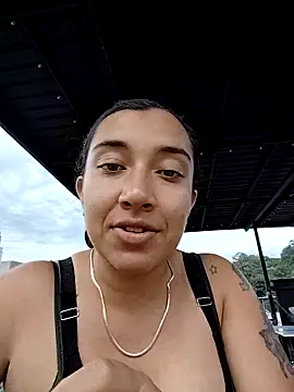 Robin H00t 2 online show from 04/12/26, 09:42