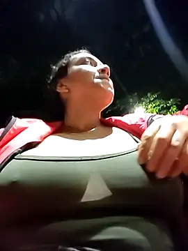 Robin H00t 2 online show from 04/21/26, 02:15