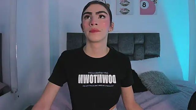 Isabella Moon9 online show from 06/05/26, 11:38