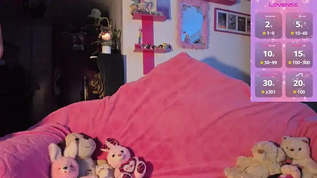 Snapshot of Rebecahart chatting on 03/01/26, 05:53 Rebecahart online show from 03/01/26, 05:53