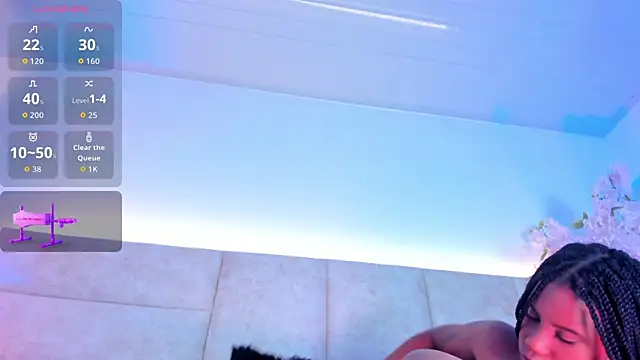 IsabelaRoman online show from 04/08/26, 08:42
