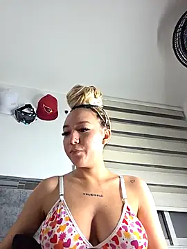 alaia princess online show from 04/17/26, 11:30