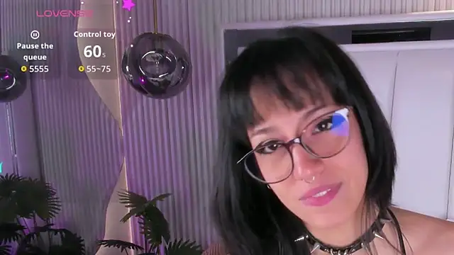 Snapshot of ViolettaColinss chatting on 07/28/26, 12:48 ViolettaColinss online show from 07/28/26, 12:48
