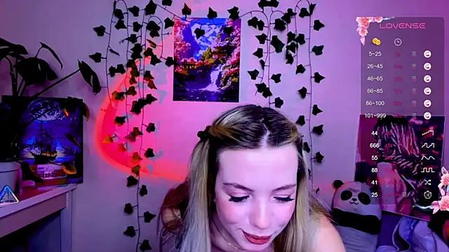 Akari-moon online show from 06/08/26, 06:08