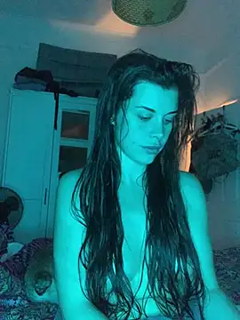 Snapshot of houseofnova chatting on 03/02/26, 09:32 houseofnova online show from 03/02/26, 09:32