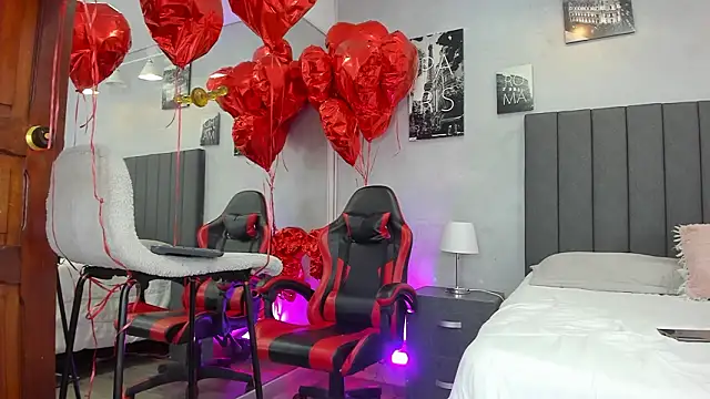 Snapshot of Raphael_Nyon chatting on 02/26/26, 03:27 Raphael Nyon online show from 02/26/26, 03:27