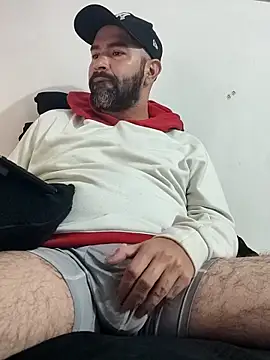 Snapshot of hairyandbigmann chatting on 02/03/26, 11:48 hairyandbigmann online show from 02/03/26, 11:48