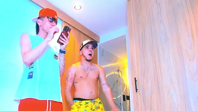 Snapshot of TheBatMansion chatting on 02/14/26, 05:53 TheBatMansion online show from 02/14/26, 05:53