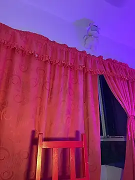 Snapshot of mariana_doll2 chatting on 02/28/26, 02:12 mariana doll2 online show from 02/28/26, 02:12