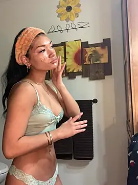 Snapshot of ellianajean chatting on 03/24/26, 02:11 ellianajean online show from 03/24/26, 02:11