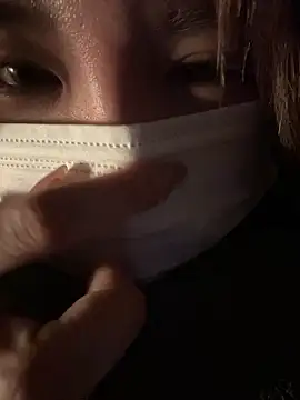 Snapshot of _3_mNm_3_ chatting on 02/16/26, 04:25 3 mNm 3 online show from 02/16/26, 04:25